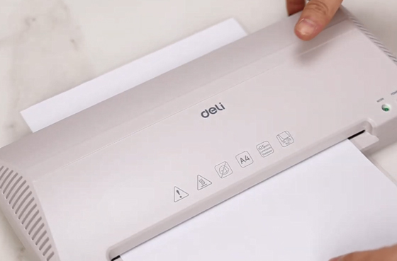 01 델리 라미네이터 ET105