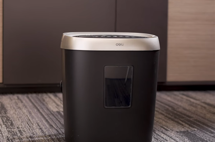 델리 E9929 슈레더